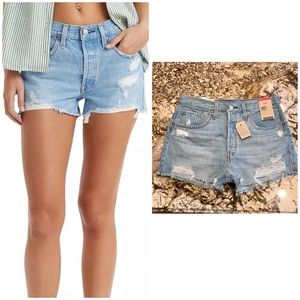 NWT Levi’s 501 Denim Shorts
